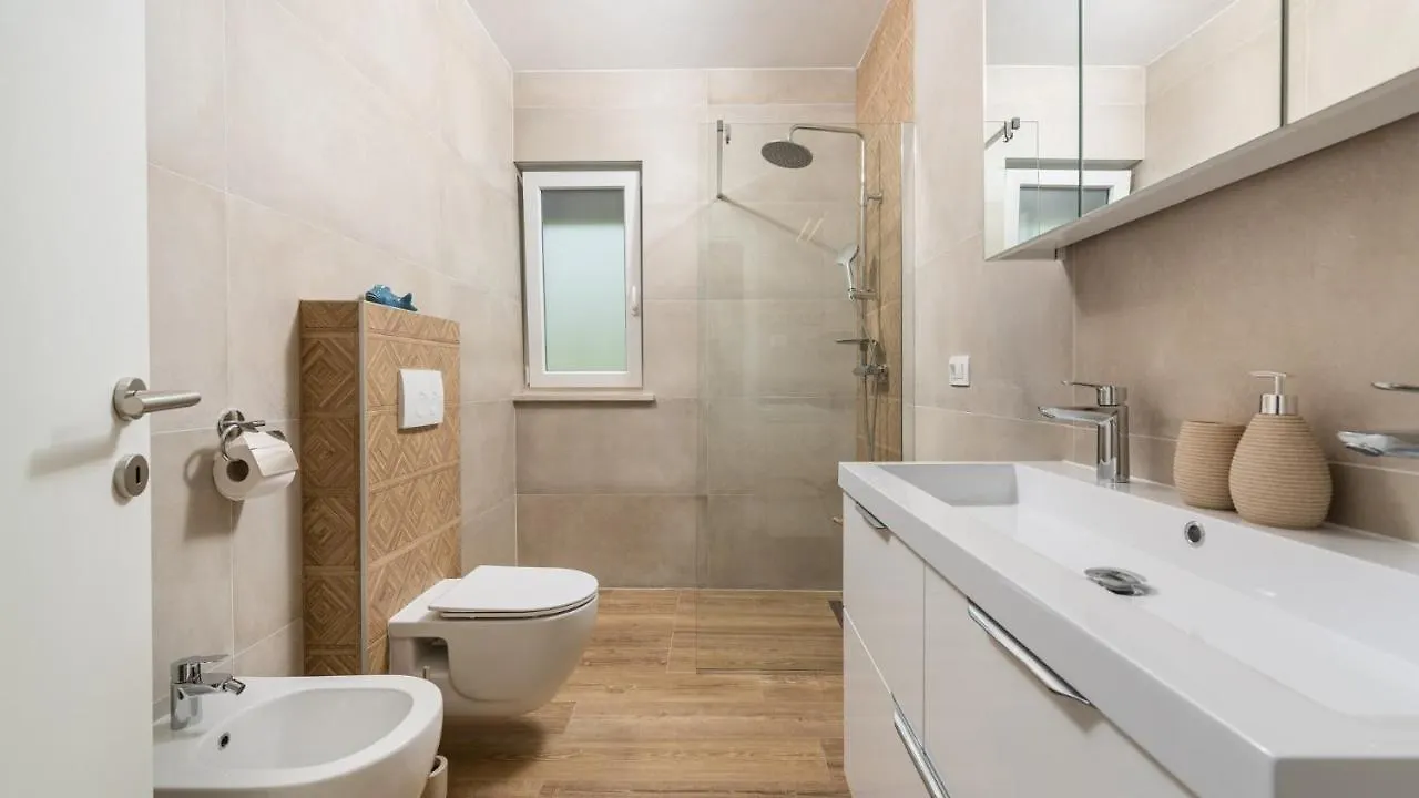 Valizza Villa Audrey בית הארחה