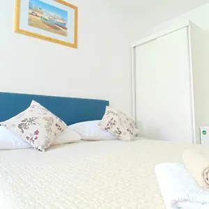 https://peruzovic-rooms-apartments.splithotels.org